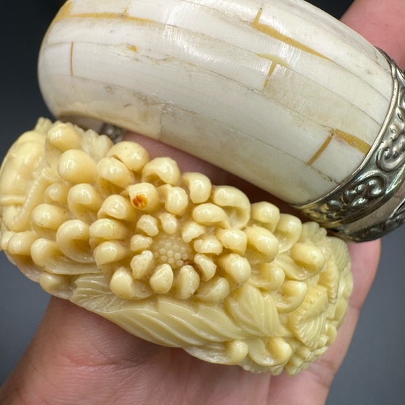 Vintage flowers bracelet for four - Picture 10 of 11